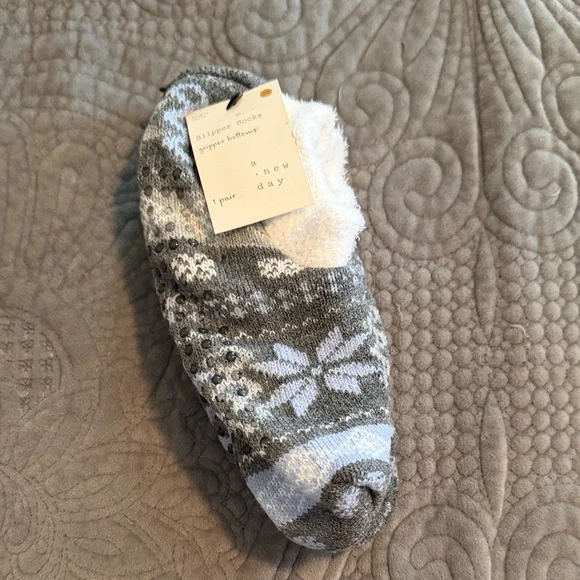 Assorted Patterned Socks Set - Picture 9 of 10